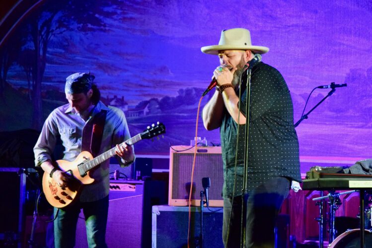 Hundreds gather for 33rd River City Blues Festival